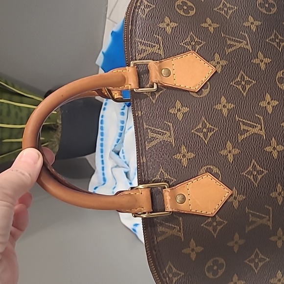 LOUIS VUITTON AUTHENTIC - Picture 5 of 16